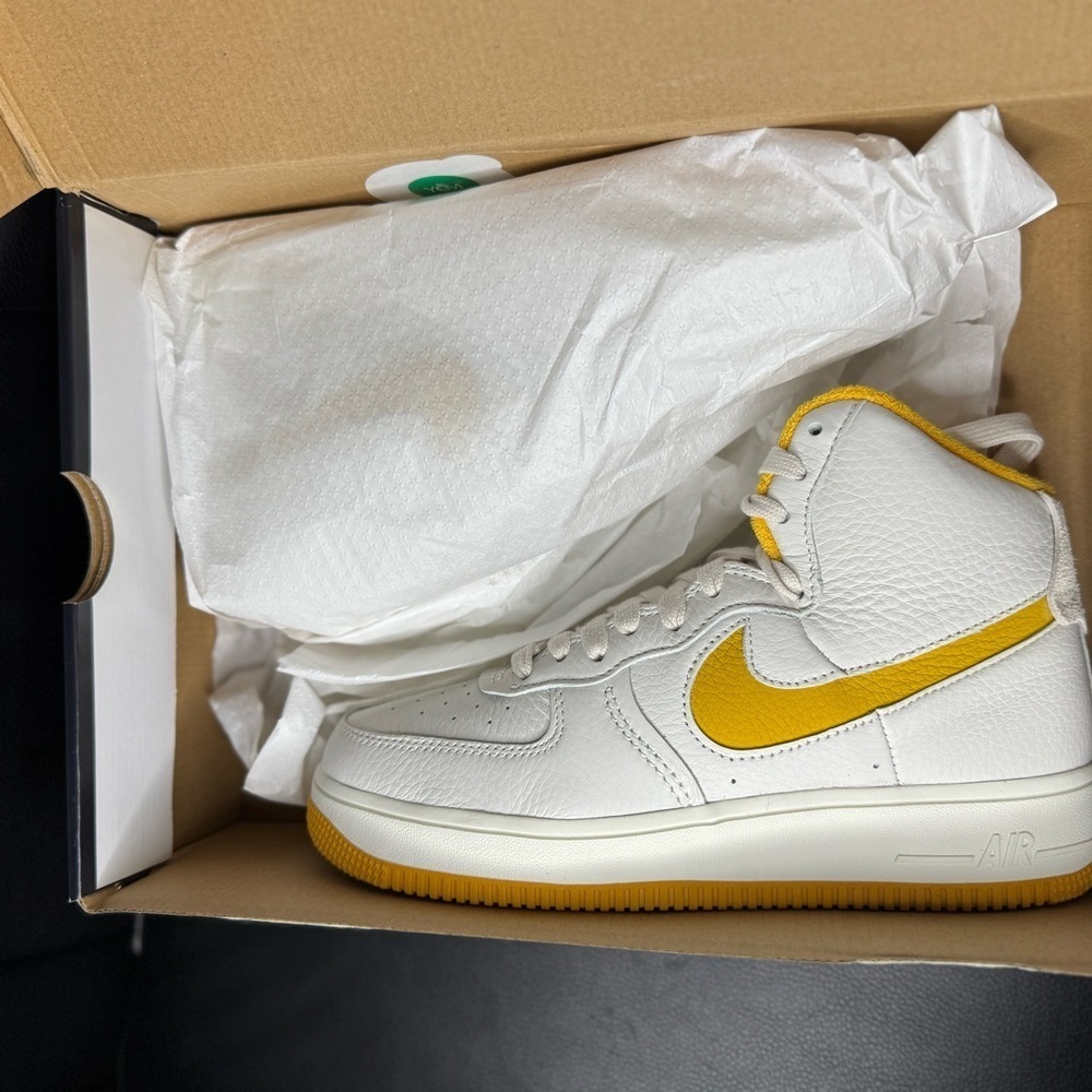 Nike Air Force One Women's Sneakers - White and Yellow Sail Size 7.5W​​